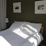 Sleepy Inn Downtown Lakeside Beijing